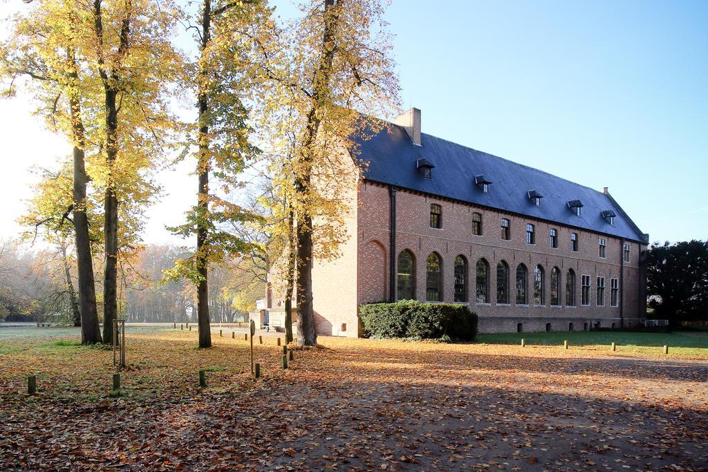 Priorij Corsendonk Hotell Oud-Turnhout Eksteriør bilde